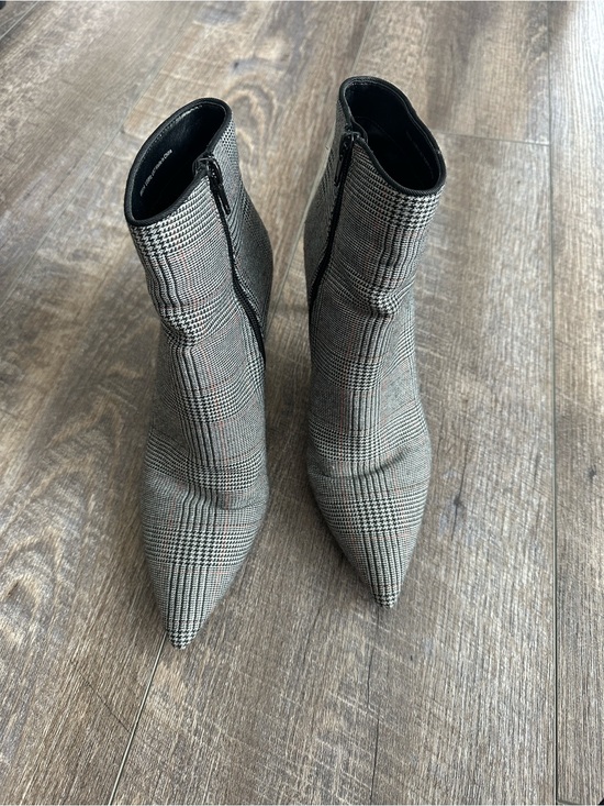 cabi Shoes - CAbi Glen Plaid Pointed-Toe Ankle Booties in Black and Gray